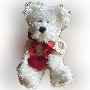 Boyd’s Bears NWT O Howie Luvsya white bear with red heart, red ribbon and XoXo